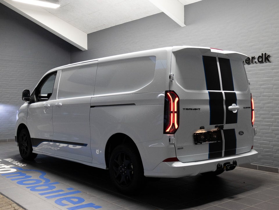 Ford Transit Custom 320L 2,5 PHEV Sport CVT