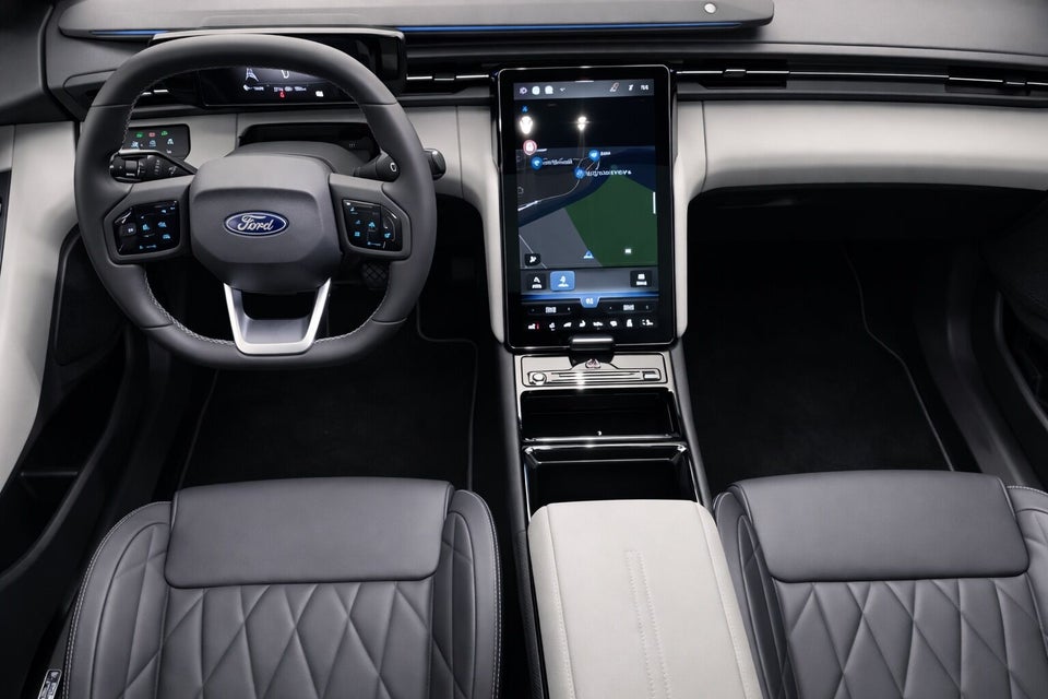 Ford Explorer 77 Premium Extended Range 5d