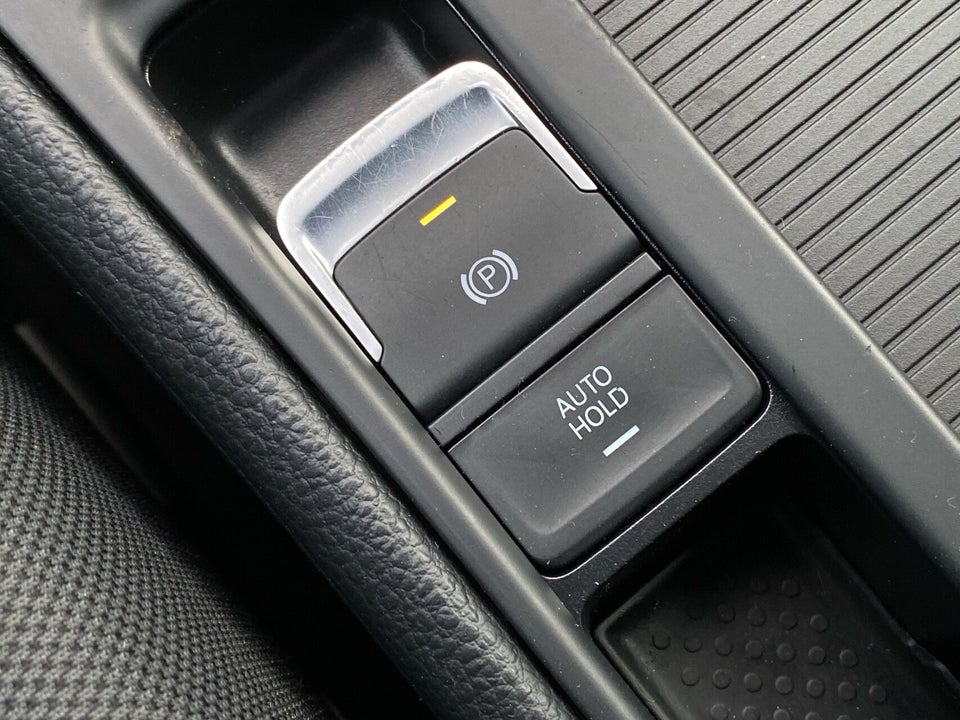 VW Golf VII 1,6 TDi 105 Comfortline BMT 5d