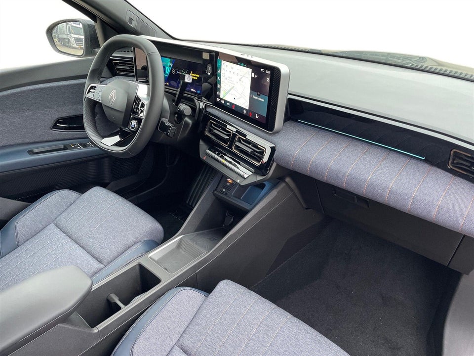 Renault 4 E-Tech 52 Techno 5d