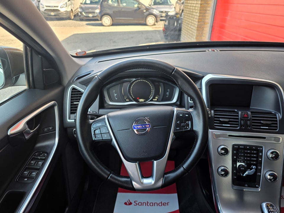 Volvo XC60 2,0 D4 190 Momentum 5d