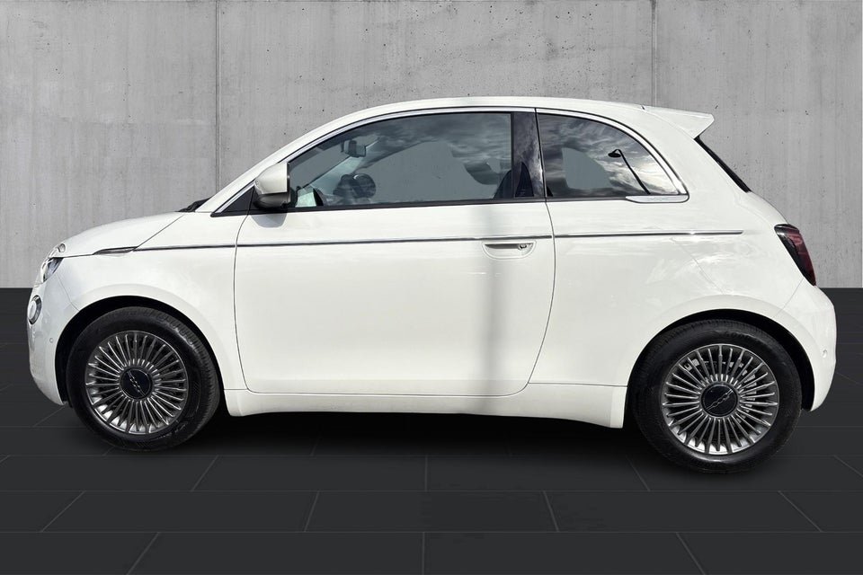 Fiat 500e 42 Icon 3d