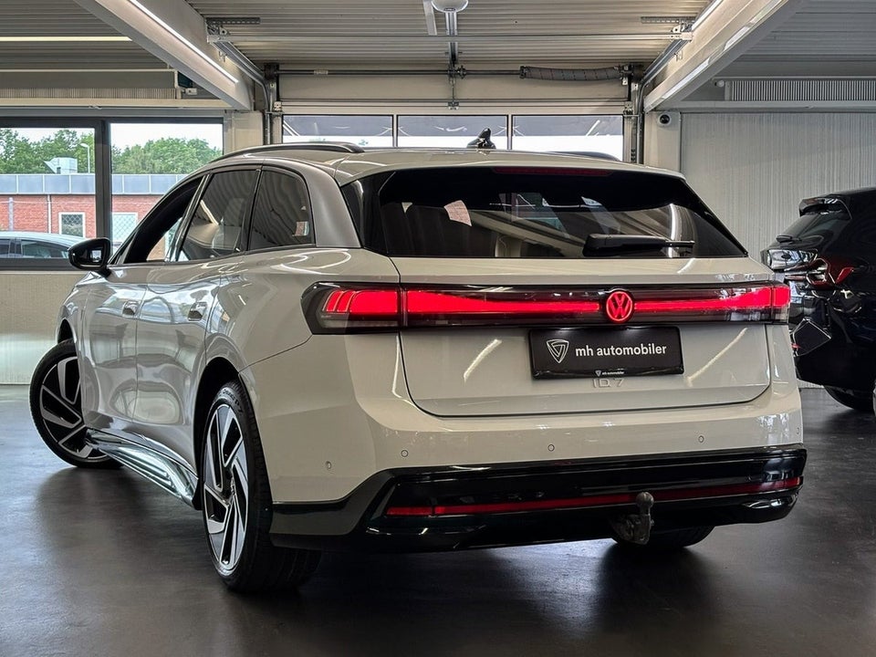 VW ID.7 86 Style S Tourer 5d