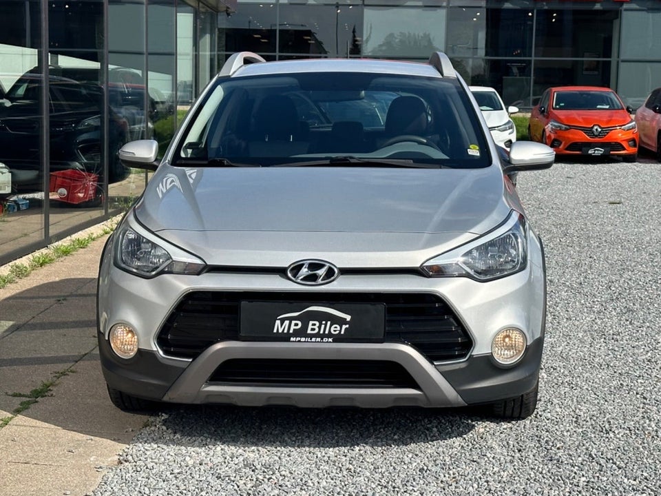 Hyundai i20 Active Cross 1,4 CRDi 90 Life 5d