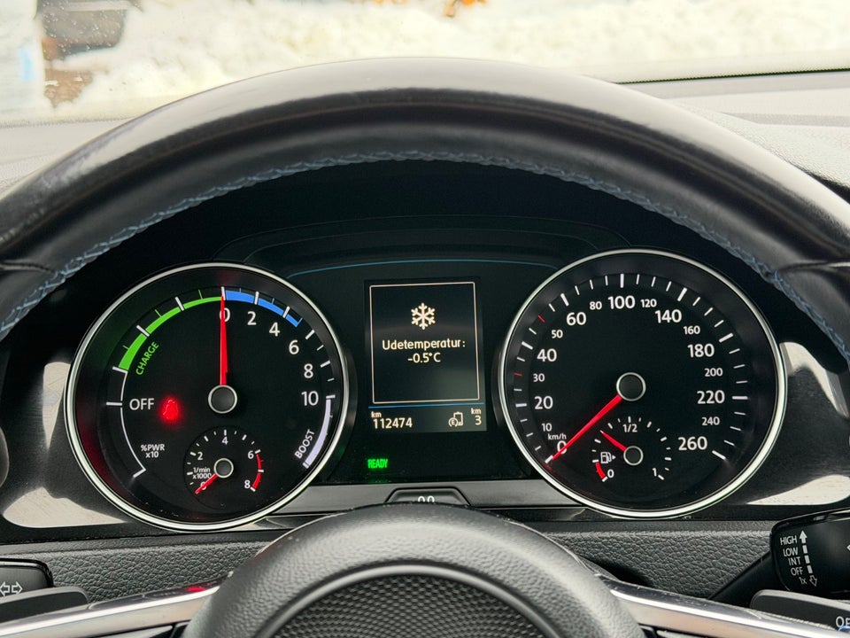 VW Golf VII 1,4 GTE DSG 5d