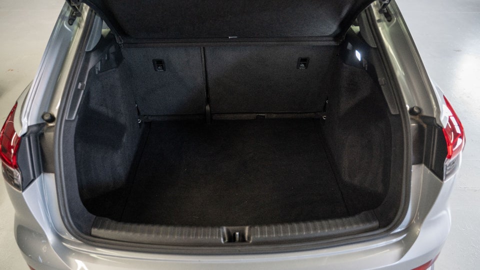 Audi Q4 e-tron 40  5d