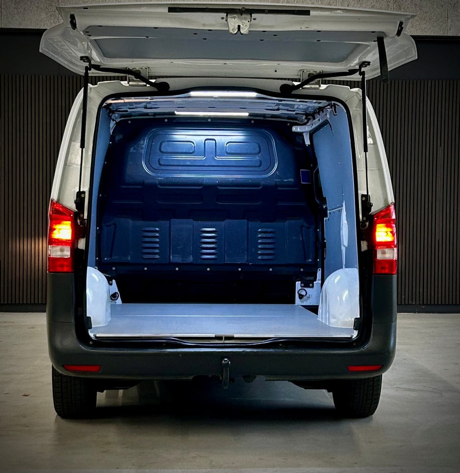 Mercedes Vito 114 2,0 CDi Kassevogn K aut. RWD