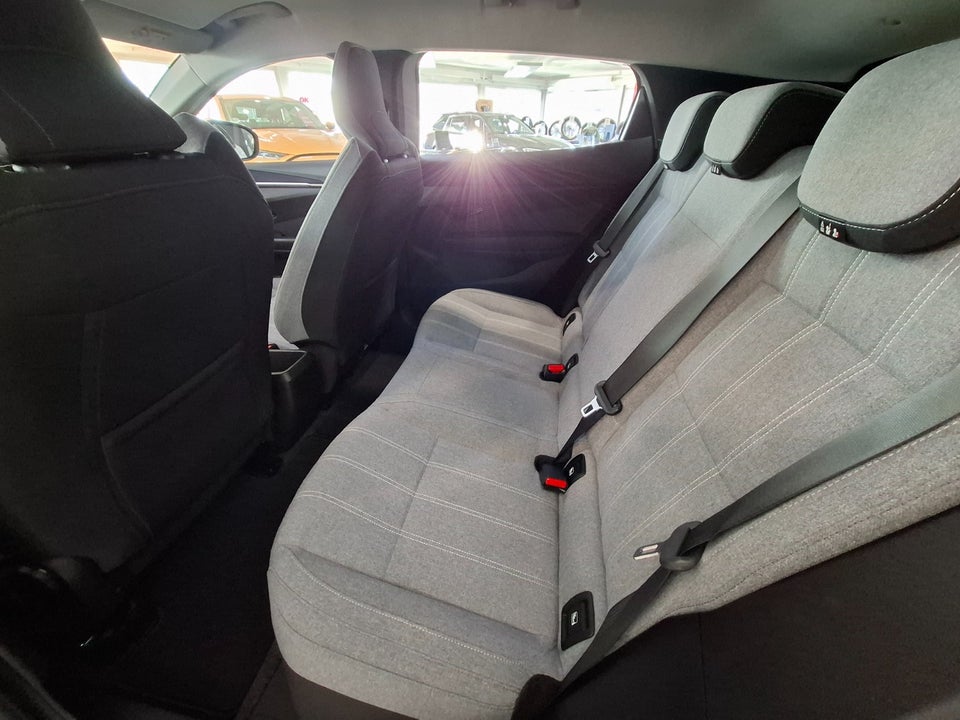 Renault Megane E-Tech 40 Equilibre 5d