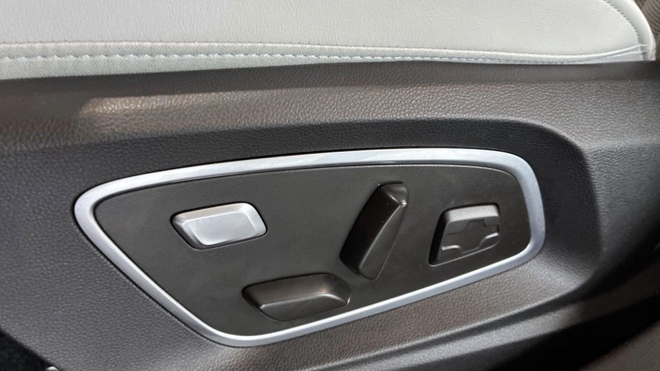 Renault Scenic E-Tech 87 Iconic 5d