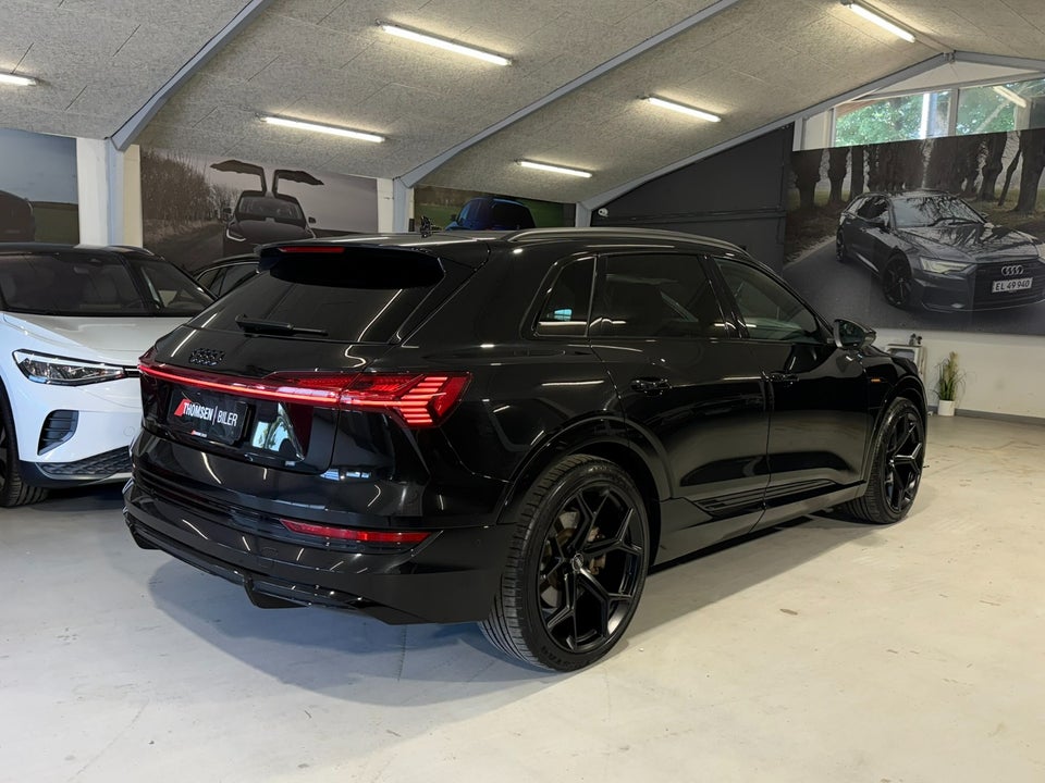 Audi e-tron 55 S-line quattro 5d