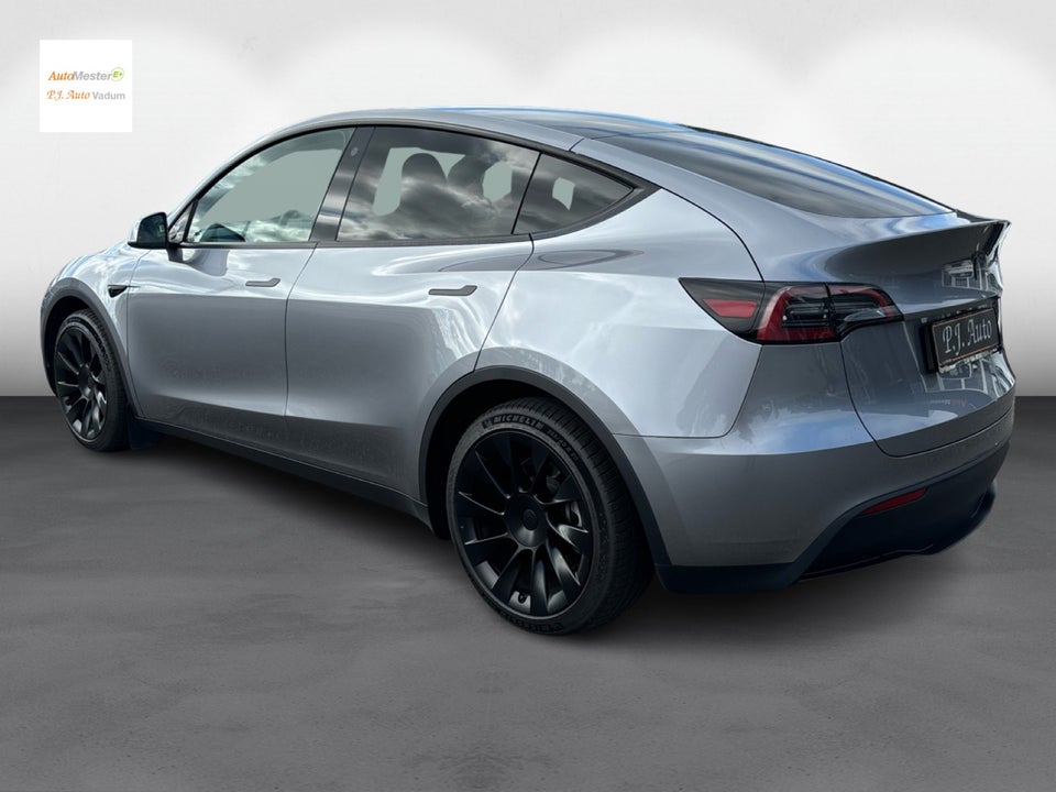 Tesla Model Y RWD 5d