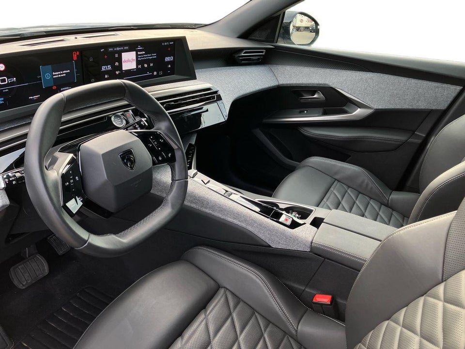Peugeot e-5008 77 Allure 7prs 5d