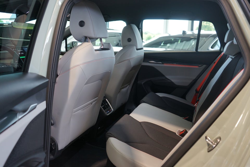 Skoda Elroq 50 iV 5d