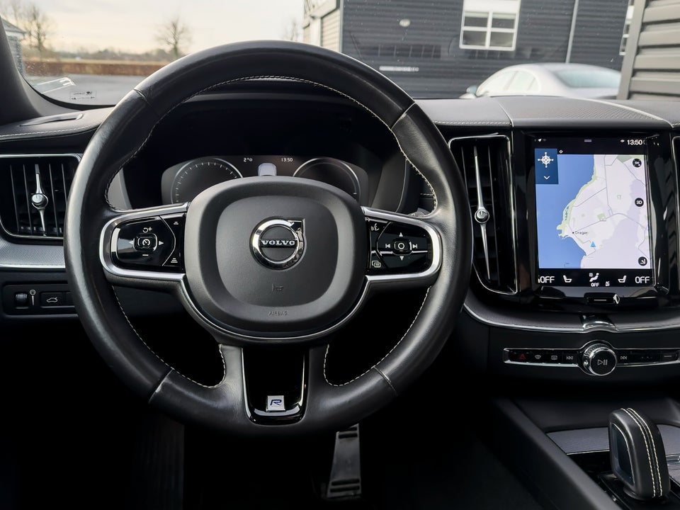 Volvo XC60 2,0 T8 390 R-Design aut. AWD 5d