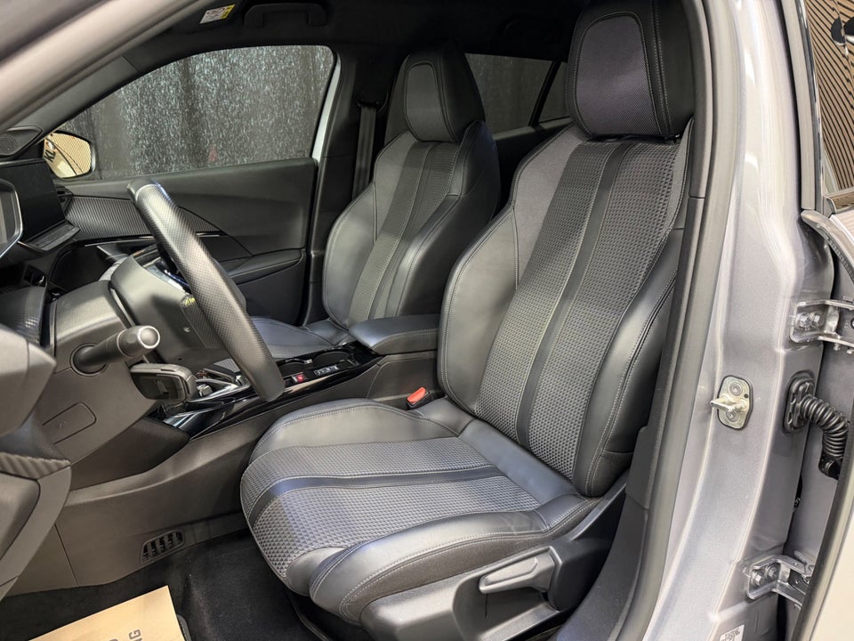 Peugeot e-2008 50 GT Line 5d