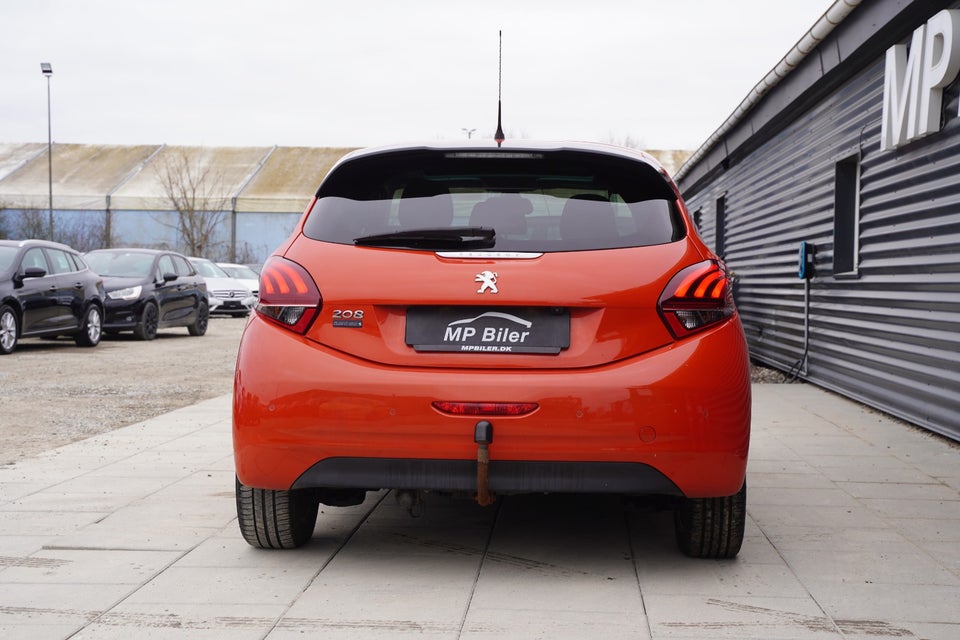 Peugeot 208 1,6 BlueHDi 100 Allure Sky 5d