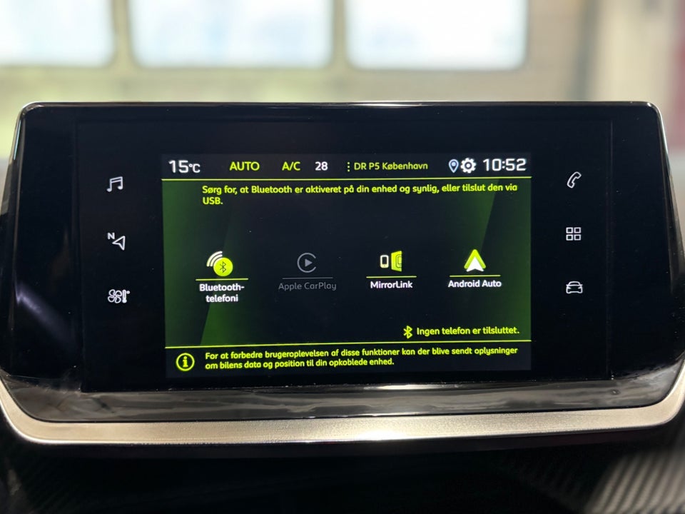 Peugeot 2008 1,2 PureTech 130 Selection Tech EAT8 5d