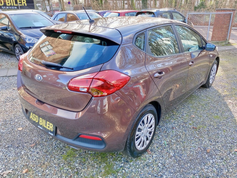Kia Ceed 1,4 CVVT Active 5d