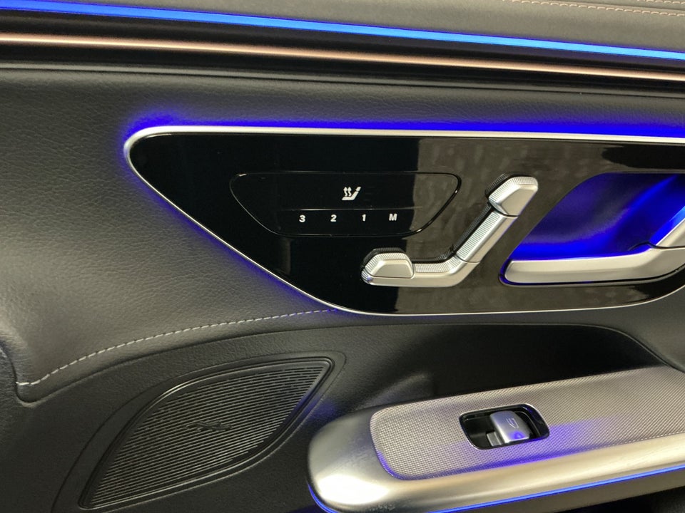 Mercedes EQE350 Electric Art 4d