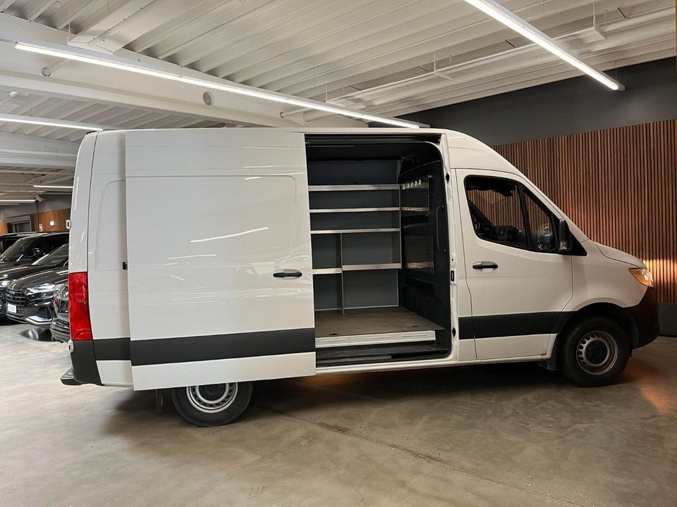 Mercedes Sprinter 317 2,0 CDi A2 Kassevogn aut. RWD