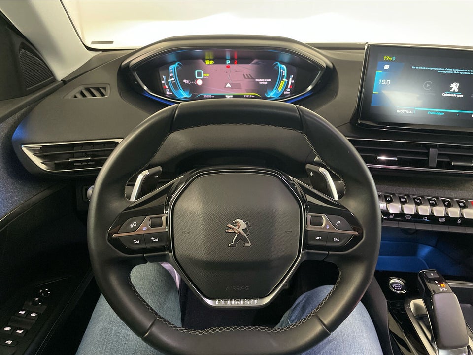 Peugeot 3008 1,6 Hybrid Allure Pack EAT8 5d