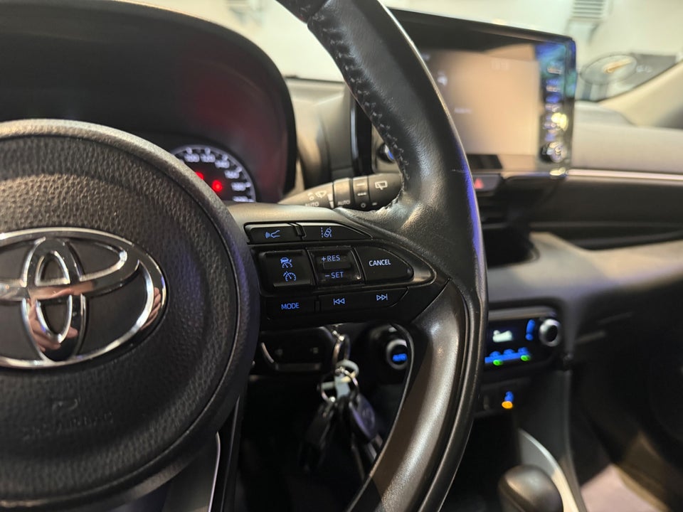 Toyota Yaris 1,5 Hybrid H1 e-CVT 5d