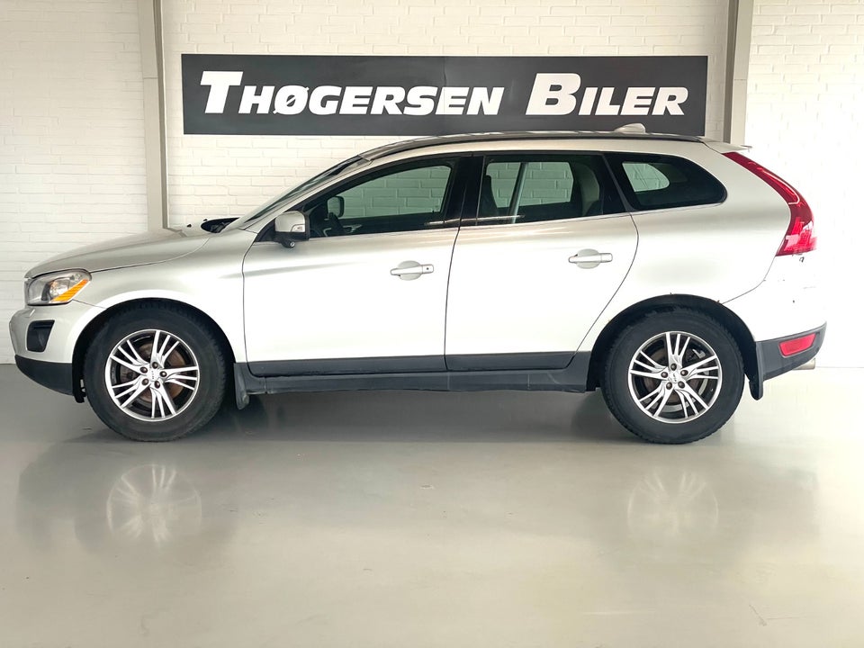Volvo XC60 2,4 D5 163 Summun aut. AWD Van 5d