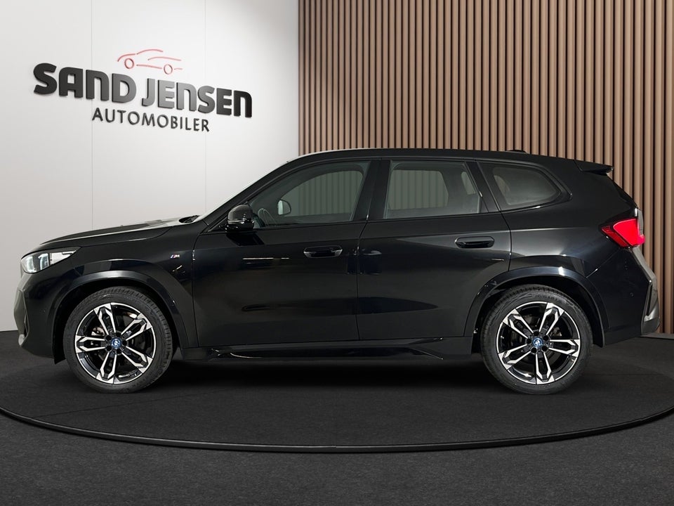 BMW iX1 xDrive30 M-Sport Premium 5d