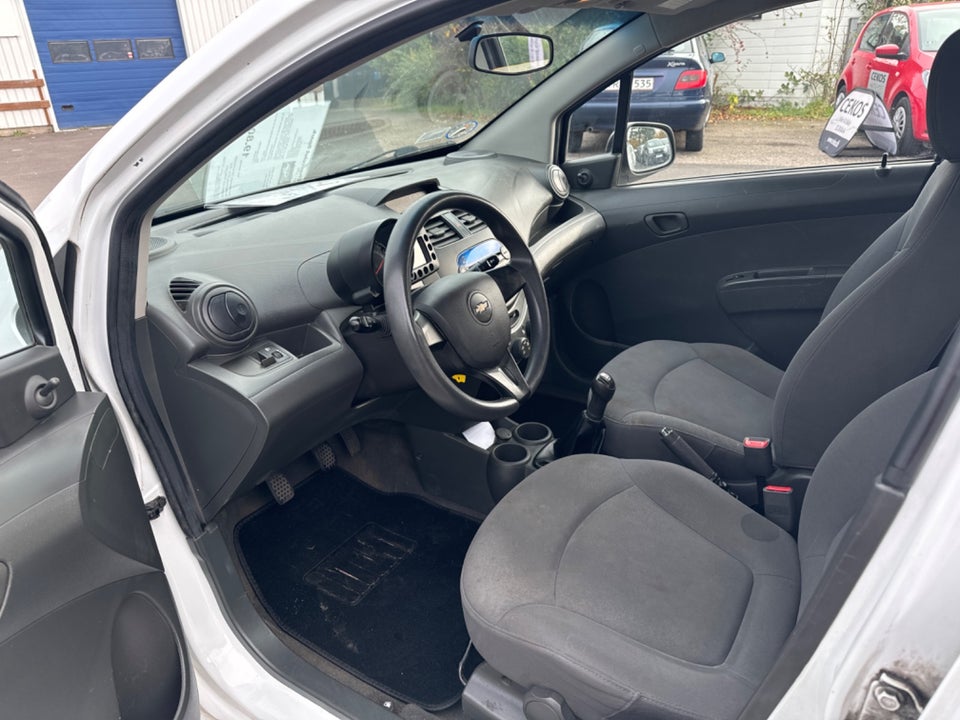 Chevrolet Spark 1,0 LE 5d