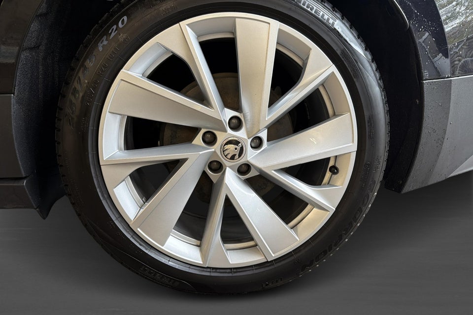 Skoda Enyaq 80 iV Plus Suite 5d