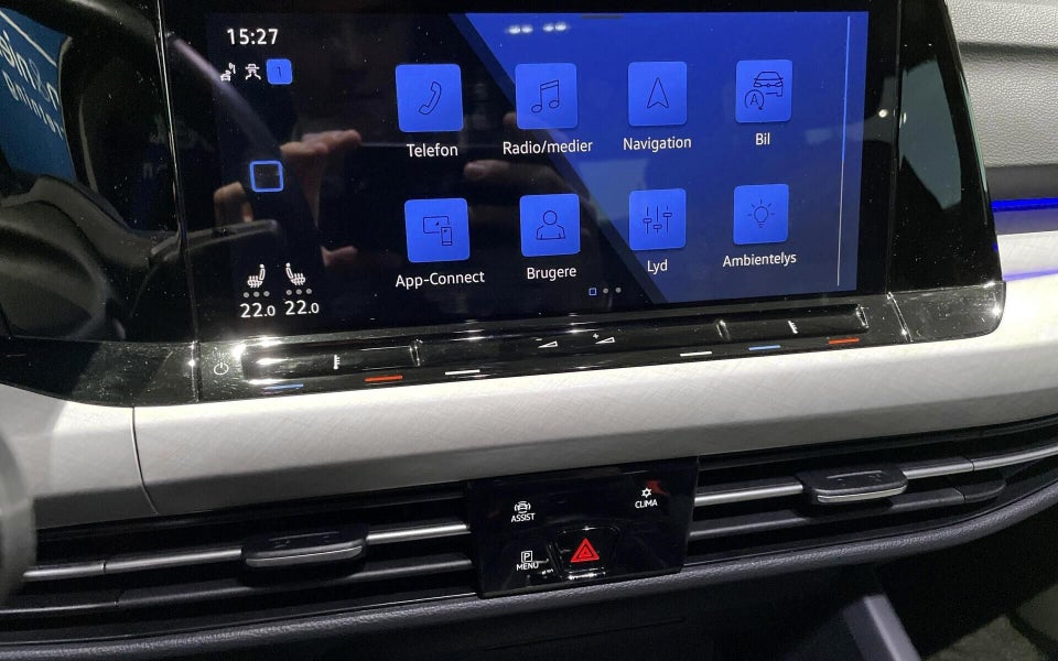 VW Golf VIII 1,5 eTSi 130 Life DSG 5d