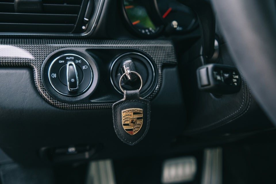 Porsche 911 Turbo S 3,8 Coupé PDK 2d