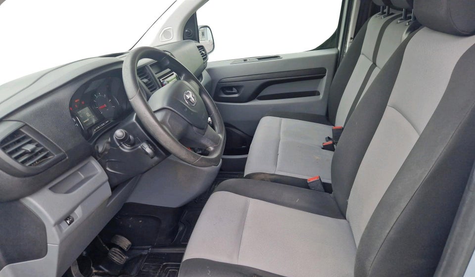 Toyota ProAce 1,6 D 115 Medium Base 5d