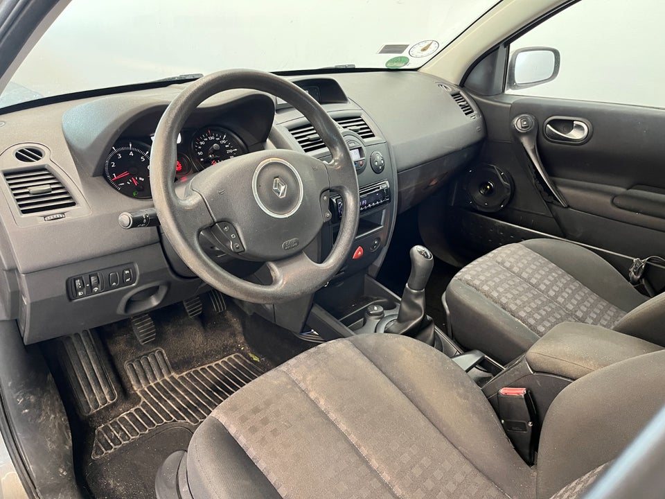 Renault Megane II 1,6 16V Touring stc. 5d