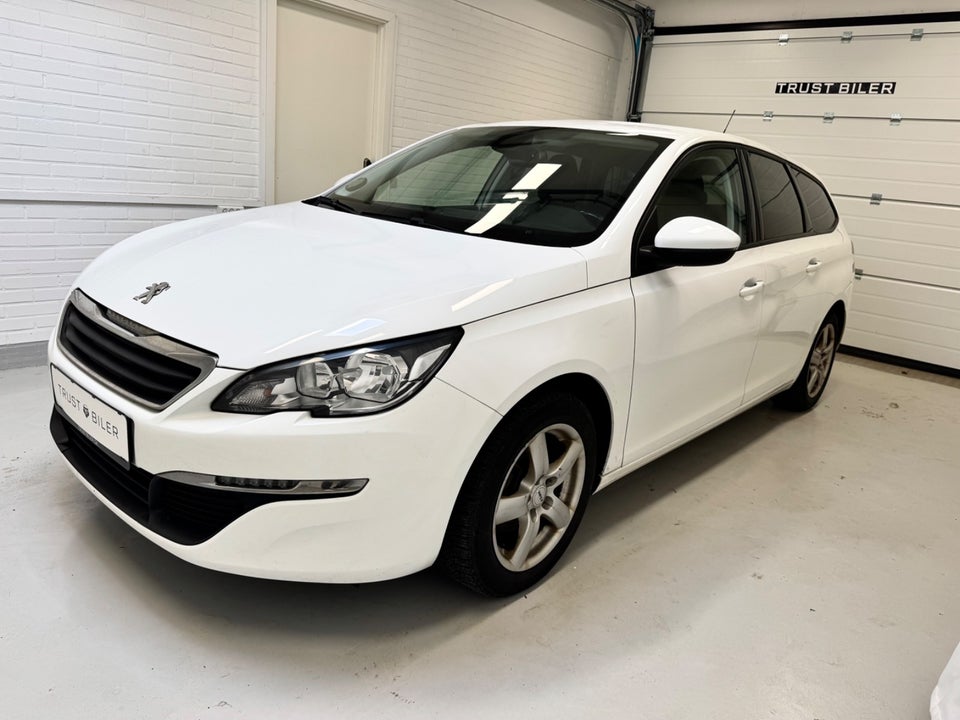 Peugeot 308 1,6 BlueHDi 120 Style SW 5d