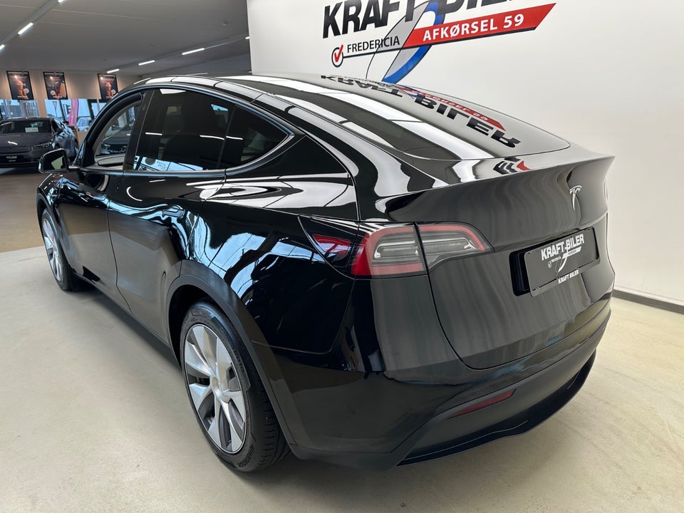 Tesla Model Y RWD 5d