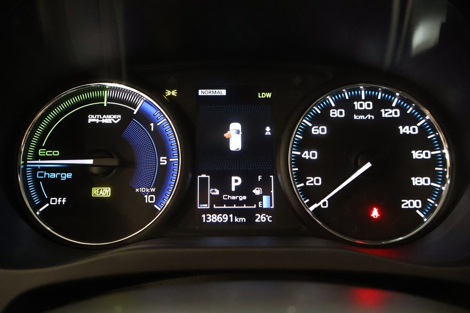 Mitsubishi Outlander 2,4 PHEV Intense CVT 4WD 5d