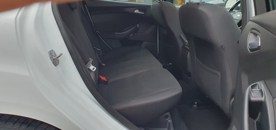 Ford Focus 1,5 SCTi 150 ST-Line stc. 5d