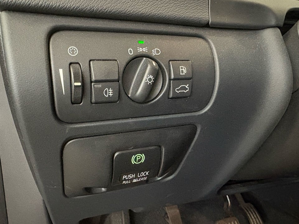 Volvo V60 1,6 DRIVe Summum 5d