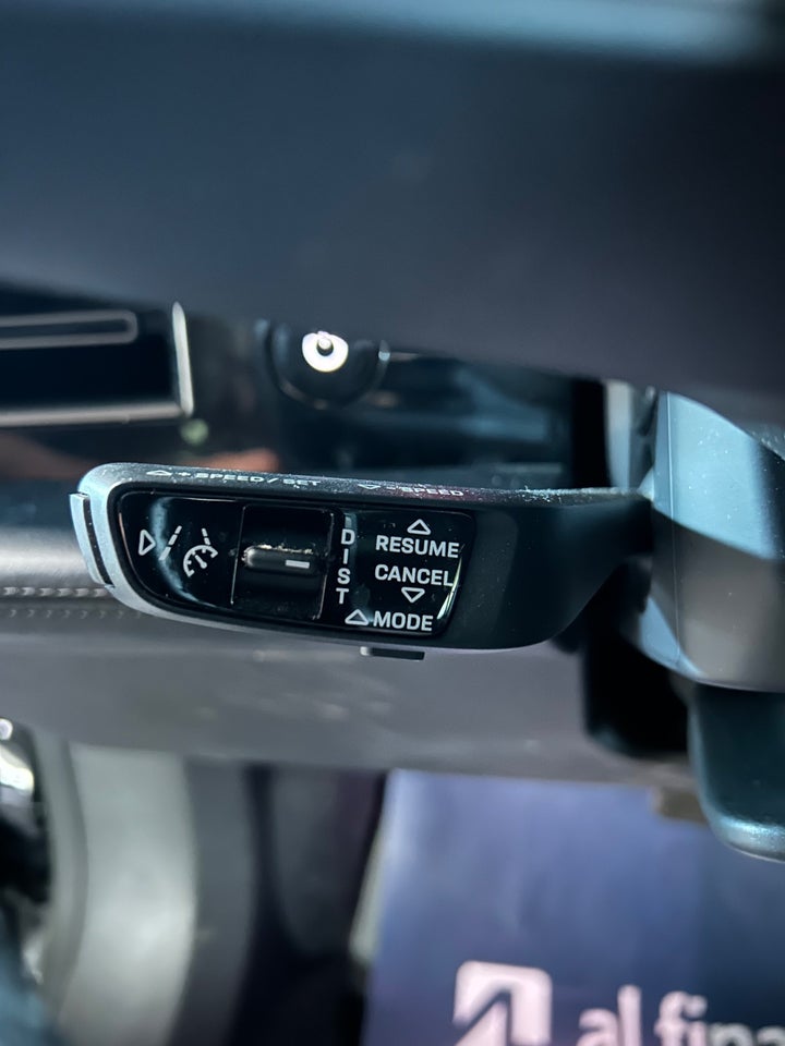 Porsche Taycan Performance+ 4d