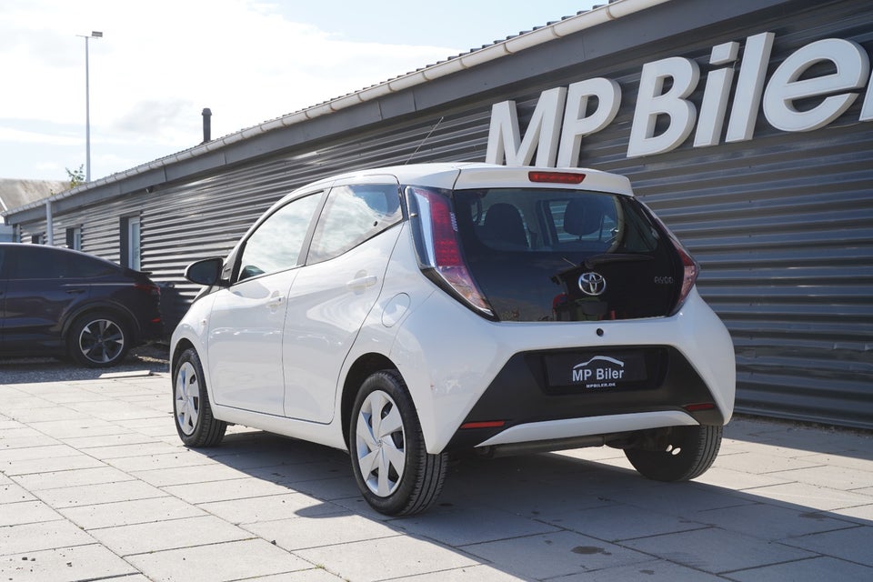 Toyota Aygo 1,0 VVT-i x-play 5d
