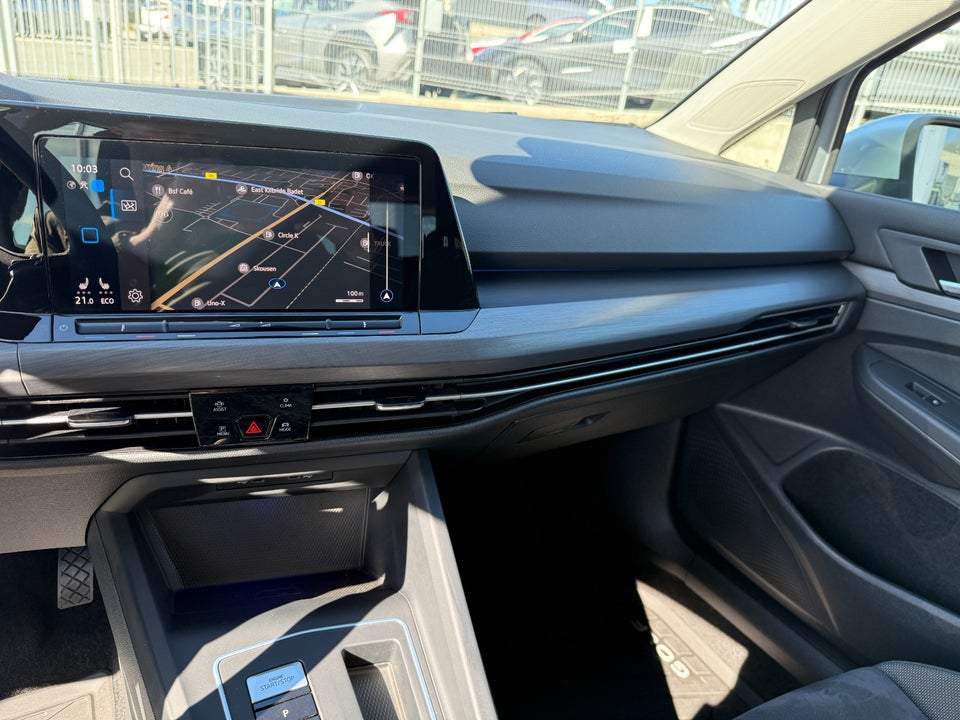 VW Golf VIII 1,4 eHybrid DSG 5d