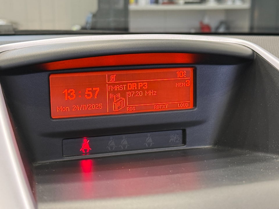 Peugeot 207 1,6 CC 2d