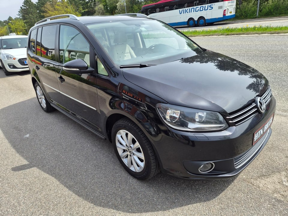 VW Touran 2,0 TDi 140 Comfortline DSG BMT 7prs 5d