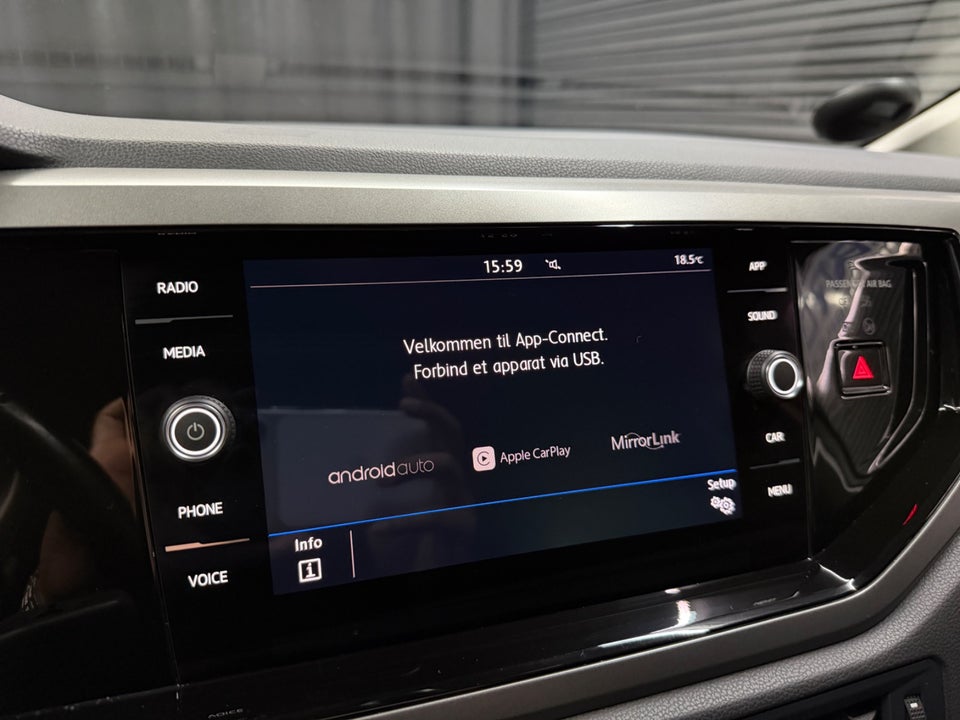 VW Polo 1,0 TSi 95 Comfortline Connect DSG 5d