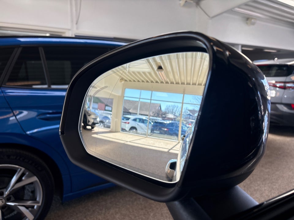 Volvo XC40 P6 ReCharge Plus 5d