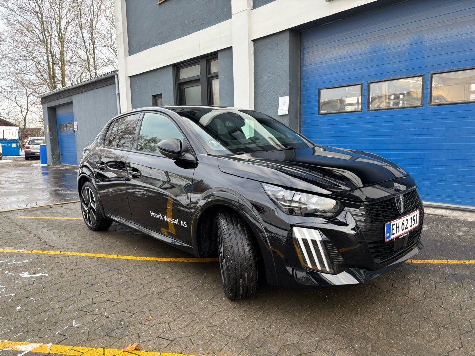 Peugeot e-208 54 GT 5d