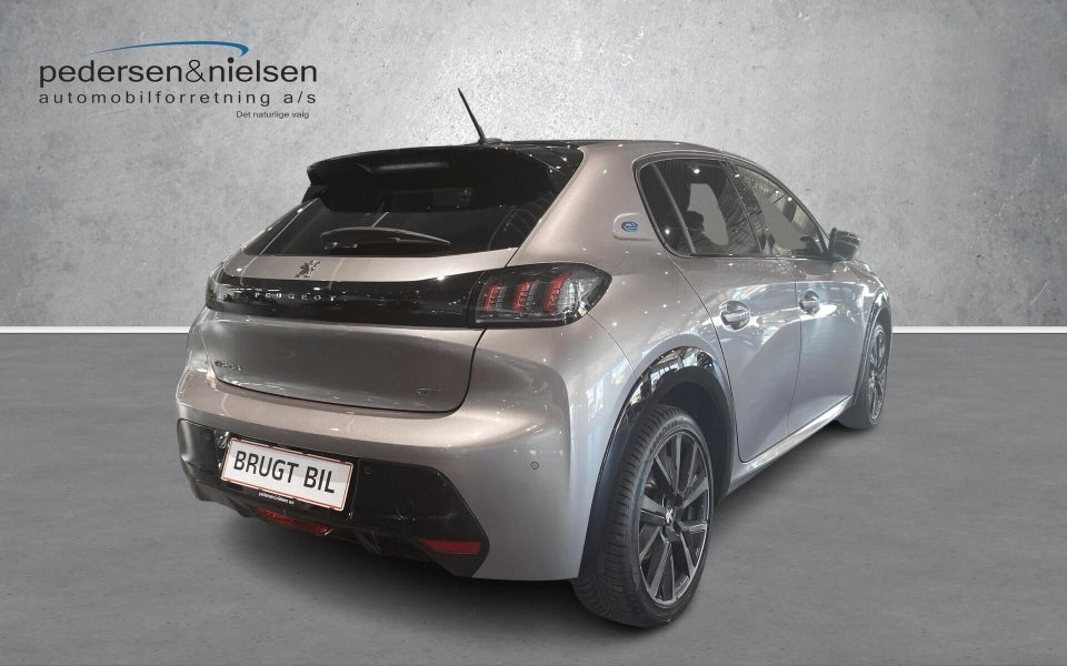 Peugeot e-208 50 GT 5d