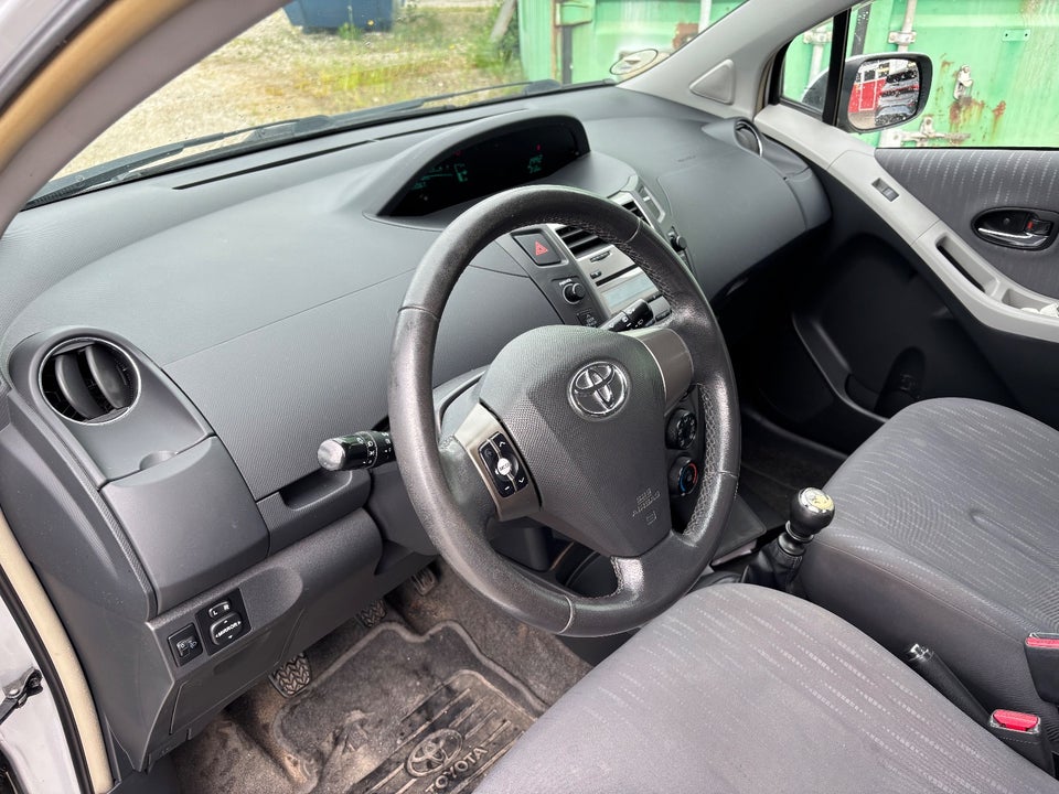 Toyota Yaris 1,3  5d