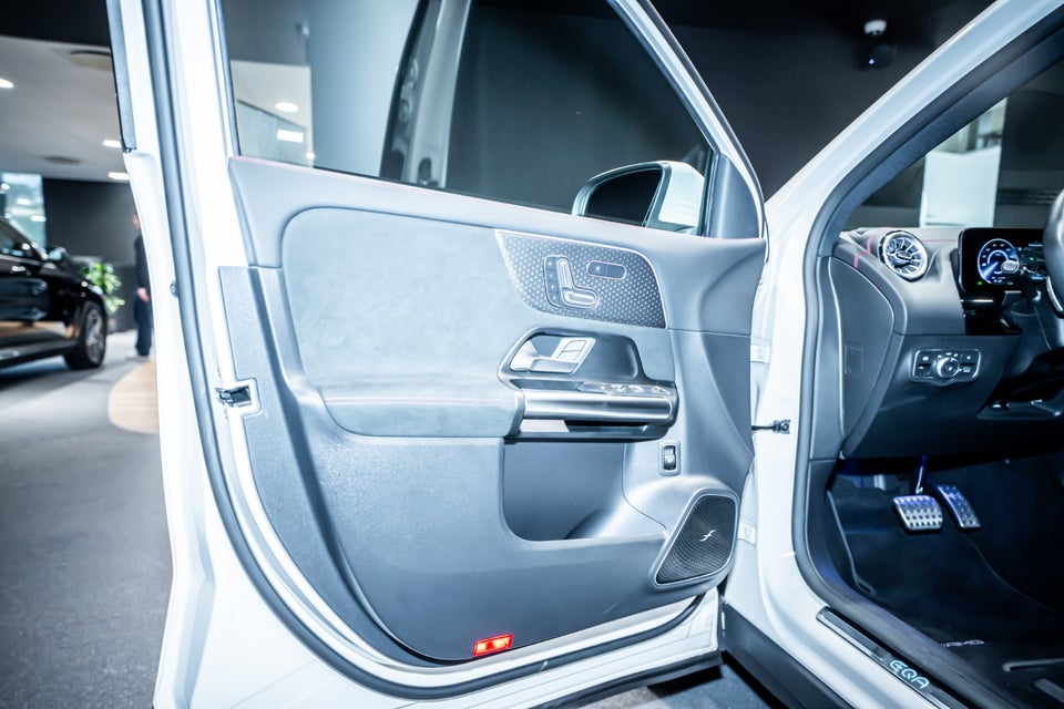 Mercedes EQA250+ AMG Premium 5d